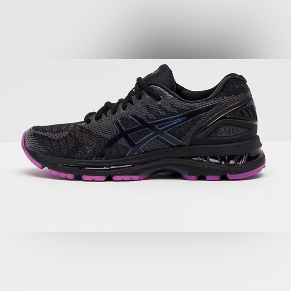 Asics Shoes - ASICS Gel Nimbus 20 Lite Show size 8